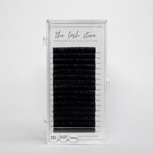 Load image into Gallery viewer, DD Curl Premium Silk Volume Lashes - The Lash Store
