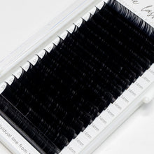 Load image into Gallery viewer, DD Curl Premium Silk Volume Lashes - The Lash Store