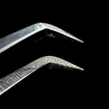 Load image into Gallery viewer, Diamond Dusted Slim L Boot Volume Tweezer