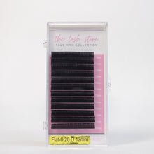 Load image into Gallery viewer, D Curl Ellipse Lashes With Split Tips - The Lash Store