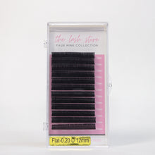 Load image into Gallery viewer, D Curl Ellipse Lashes With Split Tips - The Lash Store
